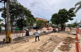 Obras de ampliación de una de las vías.