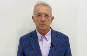 Álvaro Uribe Vélez en el video.