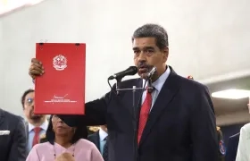 Nicolás Maduro a la salida del Tribunal Supremo de Justicia en Caracas.