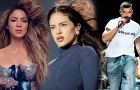 Los artistas Shakira Rosalía y Ricky Martín. 