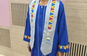 Didí Alex Valderrama tras graduarse como Profesional del Deporte. 