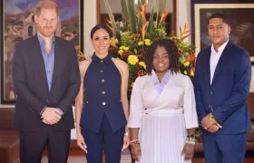 Príncipe Harry, su esposa Meghan, la vicepresidenta Francia Márquez.