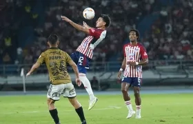 Gabriel Fuentes en un pasaje del partido contra Colo Colo. 