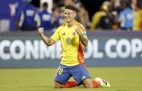 James Rodríguez fue escogido como el mejor jugador de la pasada Copa América.