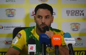 Sebastián Viera durante su presentación en el estadio Jaime Morón. 