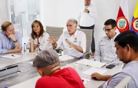 El gobernador reunido con líderes del Comité No al Peaje