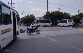 Bloqueo de los conductores este viernes en Soledad. 