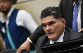 Gregorio Eljach, secretario del Senado.