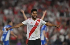 Miguel Borja celebra su gol a Atlético Tucumán.