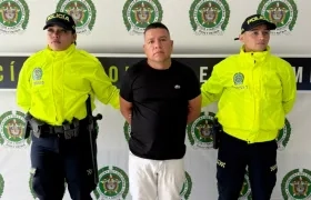 Carlos Hernobi Ruiz Urrea. 