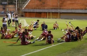 La selección de España entrenando en el Polideportivo Sur de Envigado. 
