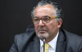 Magistrado Roberto Carlos Vidal.