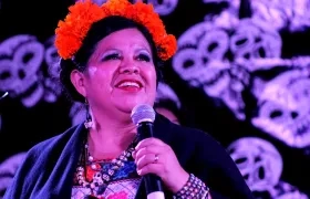Alma Rosa Rivera, narradora oral y fundadora de la compañía Itacate de Cuentos de México.