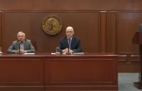 Ricardo Bonilla, Ministro de Hacienda, y Leonardo Villar, gerente del Banco de la República.