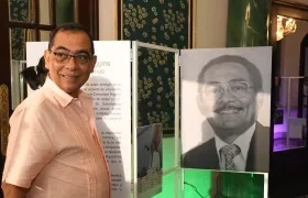 José Consuegra Bolívar, rector de Unisimón, dando apertura a la exposición en homenaje a su padre.