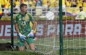 Emiliano 'Dibú Martínez, portero de Argentina durante el partido contra Colombia, en Barranquilla. 