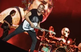 Fher Olvera, vocalista de la banda mexicana Maná. 