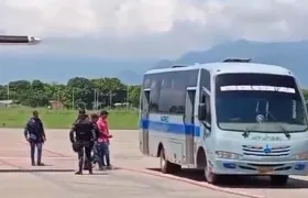 Brayan Campo siendo trasladado por el Inpec a La Tramacúa. 