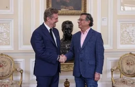 Encuentro del presidente Gustavo Petro con el CEO del Grupo ENEL, Flavio Cattaneo.