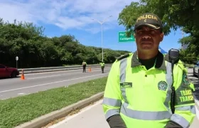 Mayor Billy Andrew's, Comandante de la Seccional de Tránsito. 