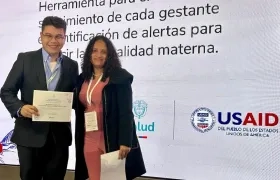 Hernán Valle y Mónica Castro Hernández, Coordinadora Grupo Curso de Vida MSPS.