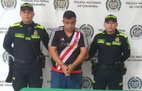 Señalado de agredir con arma blanca a su pareja. 