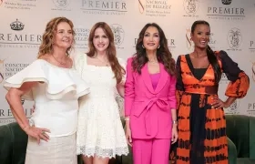 Shirley Sáenz Starnes, Marianella Maal Pacini, Patricia López Ruíz, Vanessa Alexandra Mendoza.