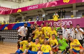Selección Colombia sub-20 de Futsal dirigida por Roberto Bruno.