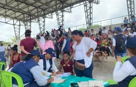 Jornada de sisbenización en el barrio Las Gardenias. 