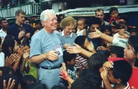 El expresidente Jimmy Carter en Indonesia, en 1999.  