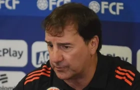 Néstor Lorenzo en una rueda de prensa este año.