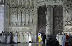 El arzobispo de París, Laurent Ulrich, durante la reapertura de la catedral de Notre Dame.
