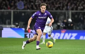 Edoardo Bove en el juego del Fiorentina contra Inter de Milán.