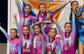 Team Gymnastics Gold subcampeón Suramericano en el Nivel 2.
