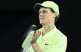 Jannik Sinner durante el juego.