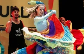 Reina Tatiana en los ensayos previos a la noche de Lectura del Bando.