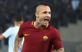 Radja Nainggolan cuando jugaba en la Roma.