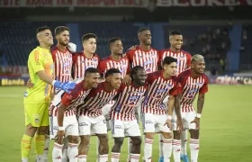 Alineación titular de Junior en el amistoso contra Universitario de Perú.