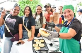 Feria gastronómica en Plaza de San Nicolás. 