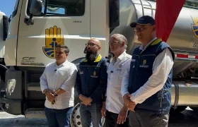 Carlos Carrillo, director de la UNGRD, en compañía del gobernador Eduardo Verano. 