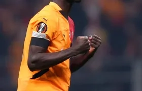 Davinson Sánchez celebrando su gol.