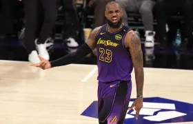 LeBron James durante un partido de NBA.