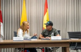 Deicy Jaramillo, delegada nacional para la seguridad territorial de la Fiscalía y Alcalde Alejandro Char.