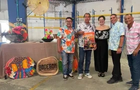 La directora de la Fundación Heriberto Fiorillo, Claudia Muñoz, junto a los artistas invitados para la Resurrección de Joselo.