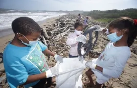 Jornada de limpieza de playas.