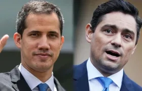 Los opositores Juan Guaidó y Carlos Vecchio. 