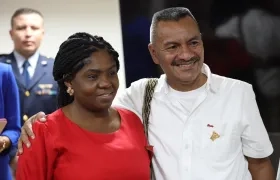 La vicepresidenta Francia Márquez y el viceministro de Pueblos Étnicos y Campesinos del Ministerio de la Igualdad y Equidad, Nelson Lemus Cruz.