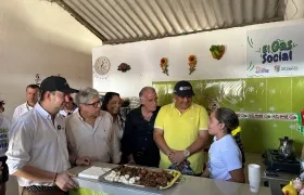 En el corregimiento de Sibarco (Baranoa), Ecopetrol, la Gobernación y Gases del Caribe socializaron la segunda etapa del proyecto. 