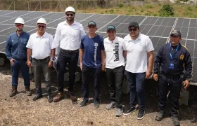 El Alcalde Alex Char en el parque solar.