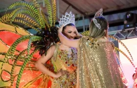 Angie González Rivera, reina del Carnaval de Suan.